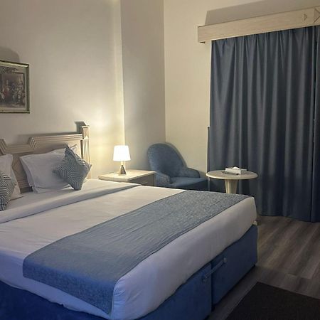 Green House Hotel Suites & Apartment Дубай Екстериор снимка