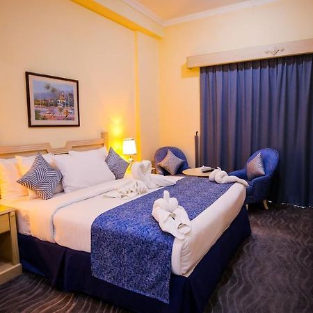 Green House Hotel Suites & Apartment Дубай Екстериор снимка