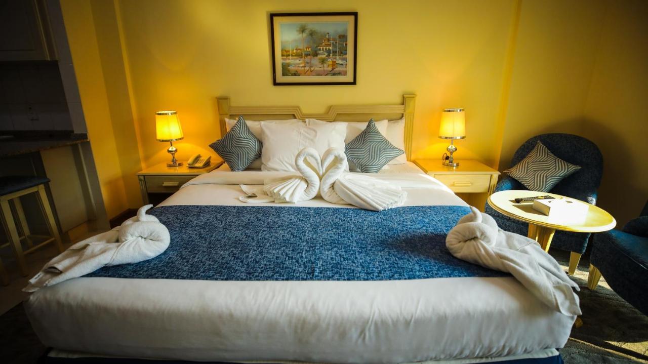 Green House Hotel Suites & Apartment Дубай Екстериор снимка