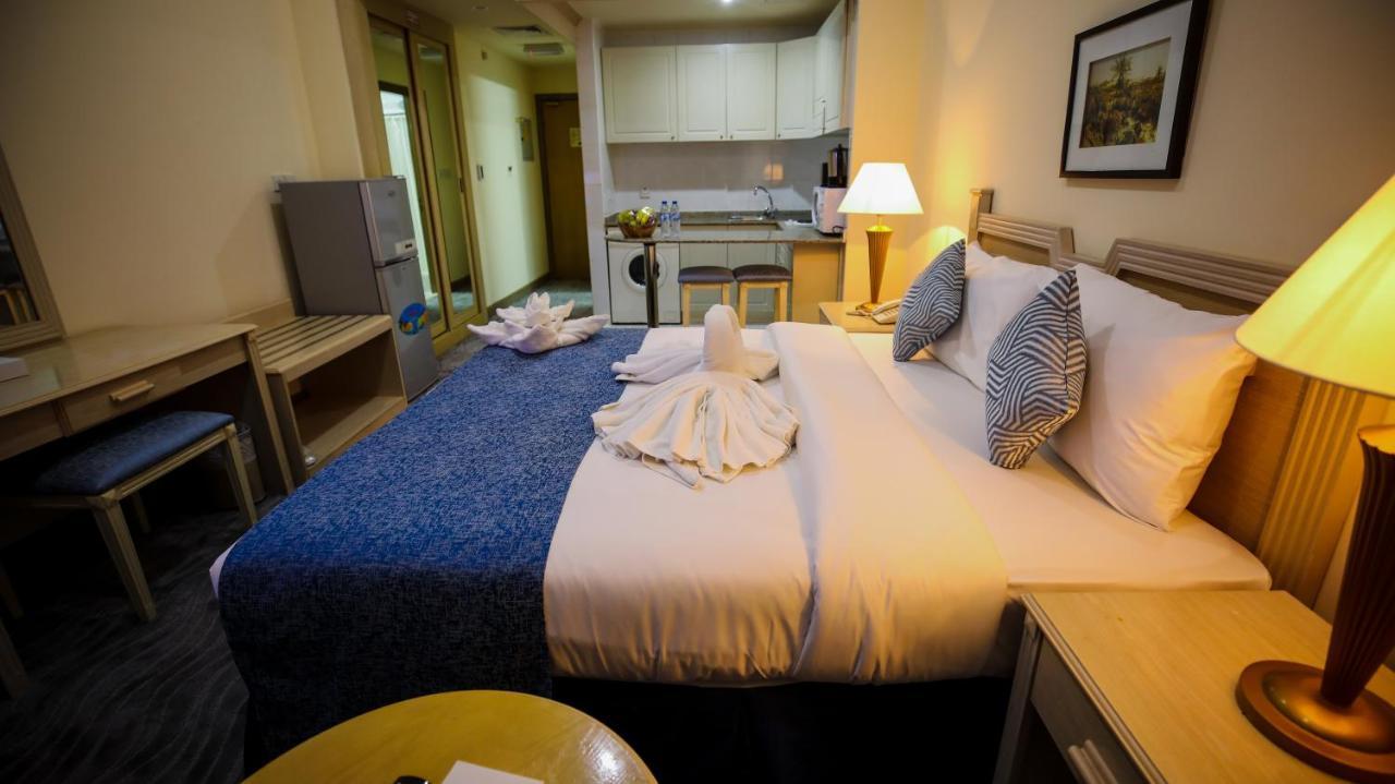 Green House Hotel Suites & Apartment Дубай Екстериор снимка