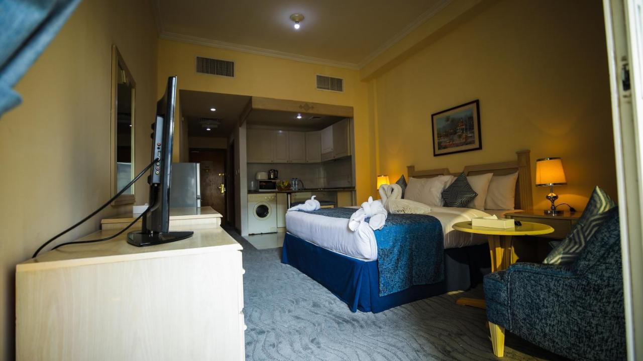 Green House Hotel Suites & Apartment Дубай Екстериор снимка