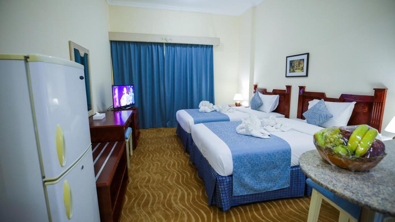 Green House Hotel Suites & Apartment Дубай Екстериор снимка